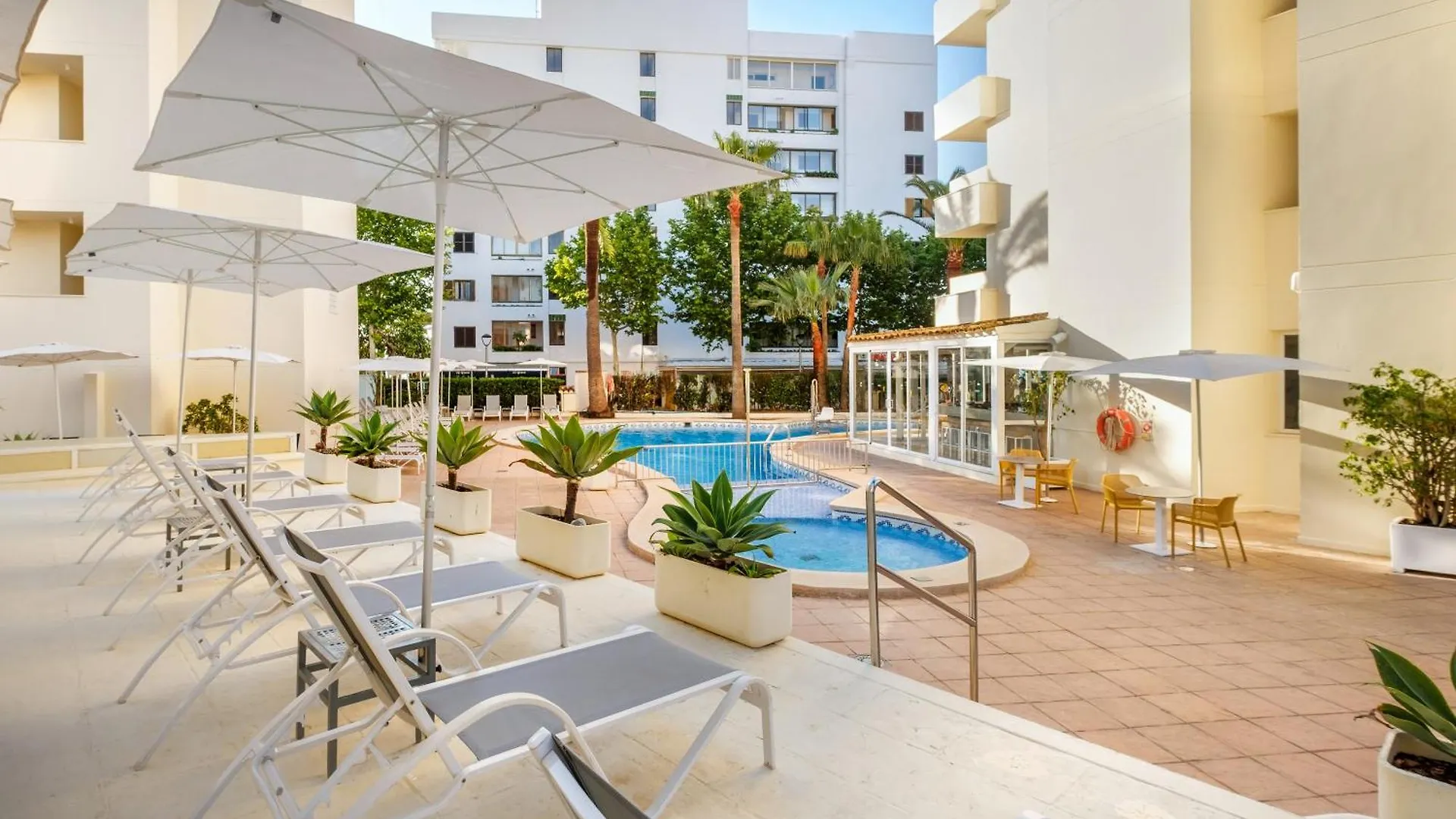Cabot Cap De Mar Hotell Cala Bona